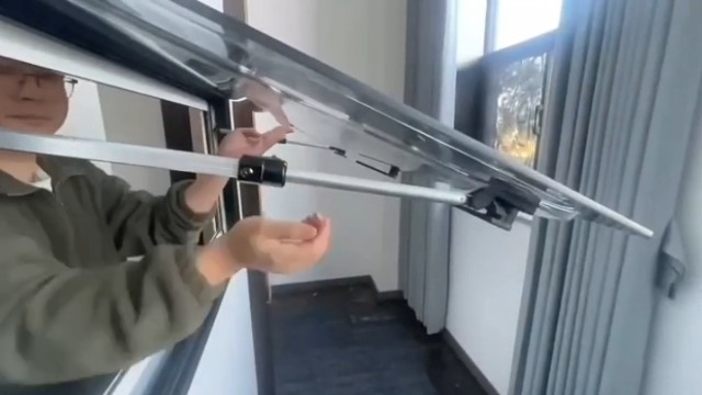 Amazon.co.jp: キャンピングカー 窓 外開き スライド式 RV
